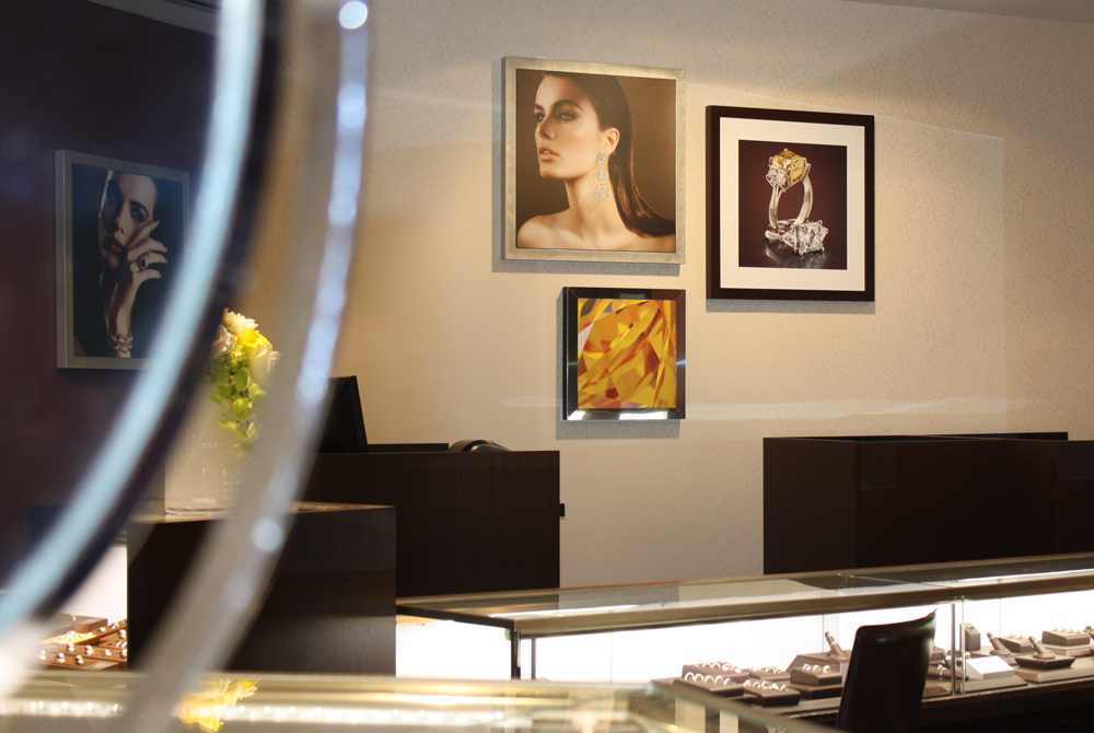 sidney-thomas-retail-signage-interior